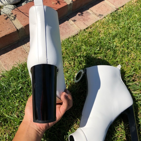 Calvin Klein boots really cute!! - Picture 2 of 5